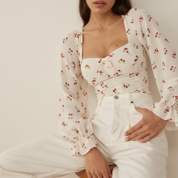 Reformation Tops - Ref The Chase top